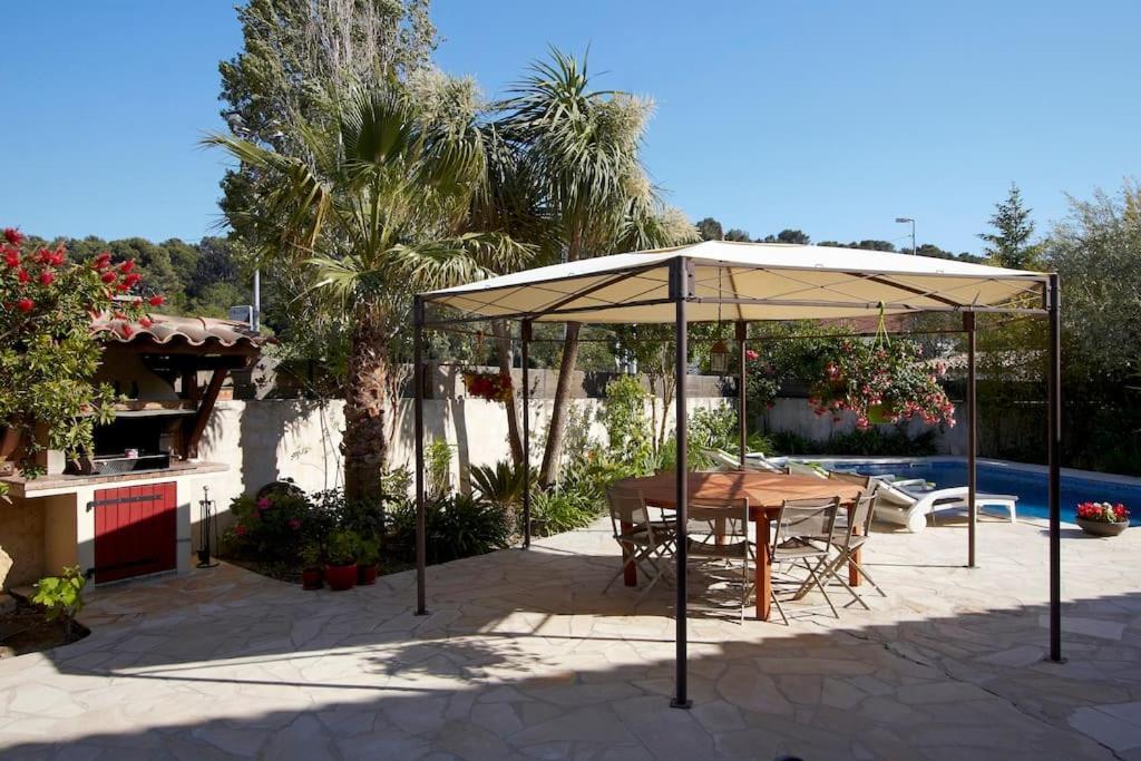 Studio Dans Villa Avec Piscine 卡西斯 外观 照片